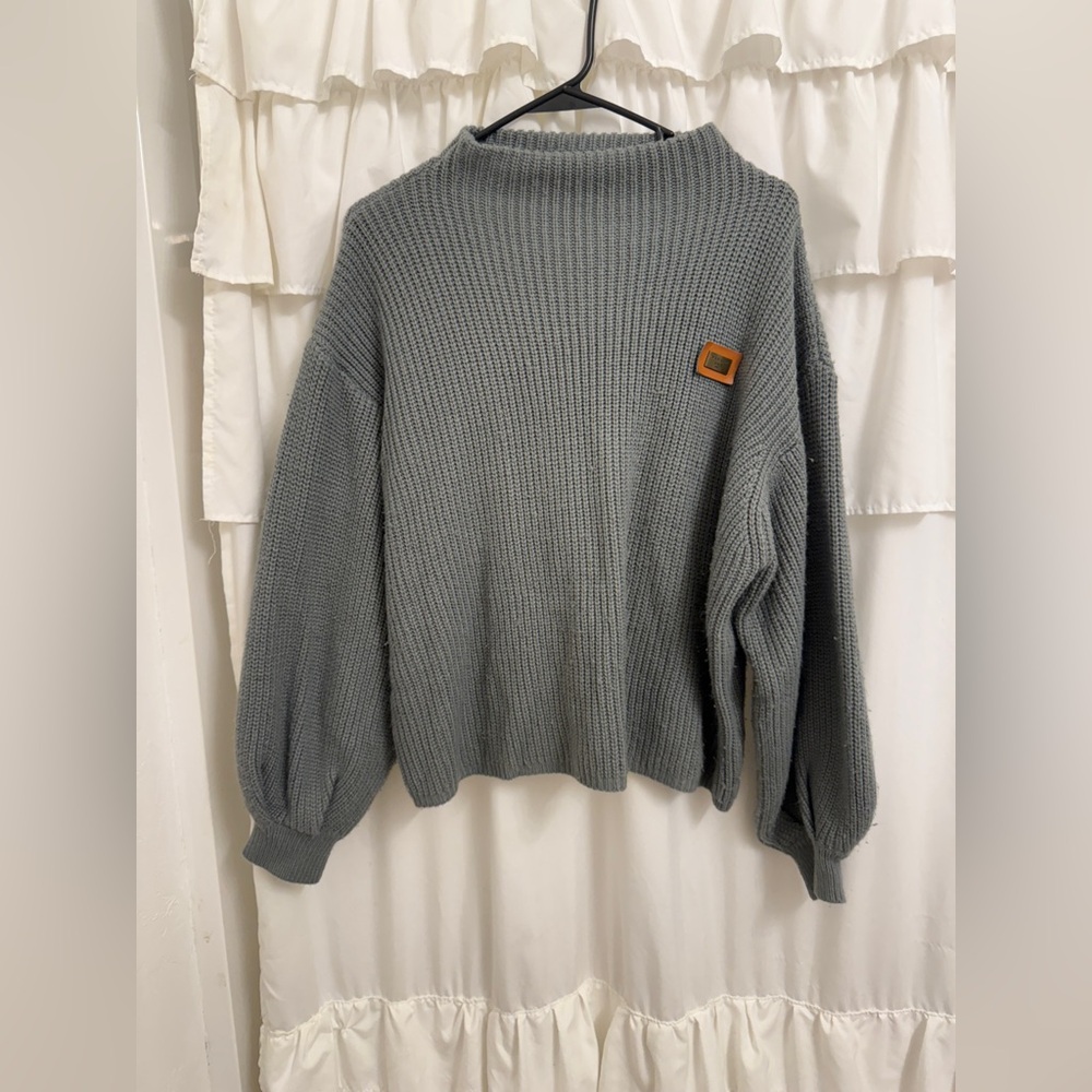 Women’s One Size Gray Mock Turtleneck Sweater